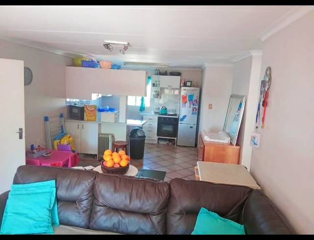 2 BEDROOM TOWNHOUSE FOR SALE IN VERWOERDPARK